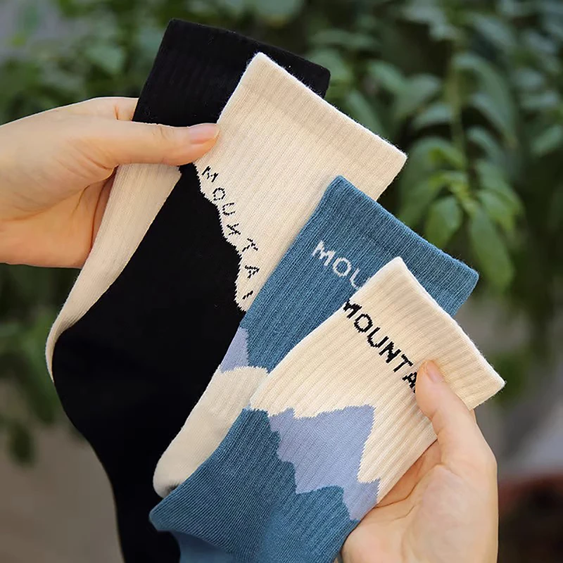 Calcetines de moda desodorizantes Hip Hop Skateboard calcetines de tubo medio a rayas calcetines de algodón transpirables de Color sólido para mujeres calcetines lindos