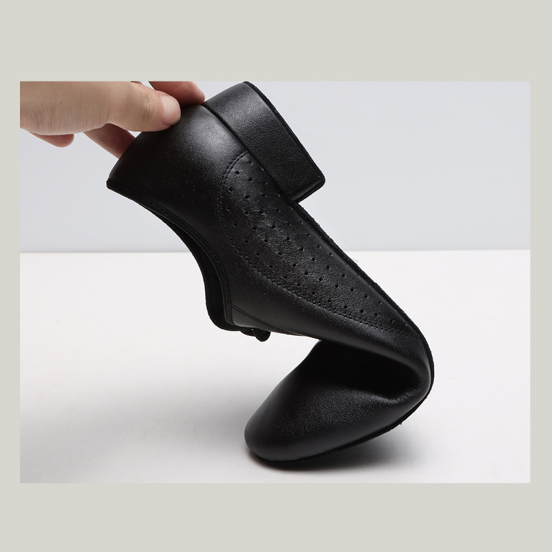 Nuevos zapatos de baile latino, zapatos de salón modernos para hombre, zapatos de baile Tango para hombre, suelas de ante para interiores, zapatos de baile modernos de cuero blanco y negro para hombre