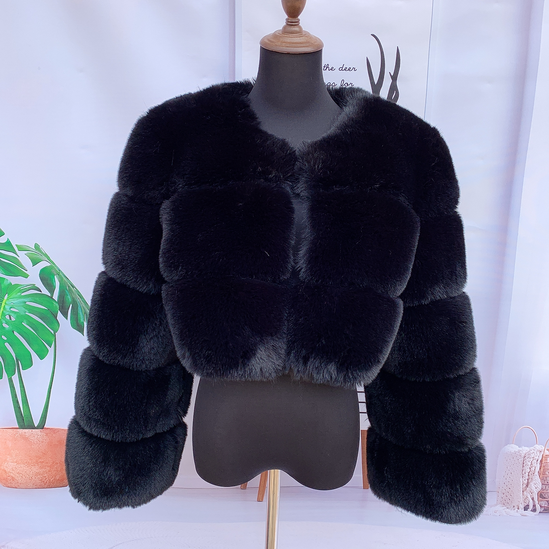 สตรีเสื้อขนสัตว์ faux เสื้อหนาสั้นแฟชั่นฤดูหนาว WARM faux FUR Coat Furry Coat Clearance มีผู้หญิงเสื้อขนสัตว์สังเคราะห์