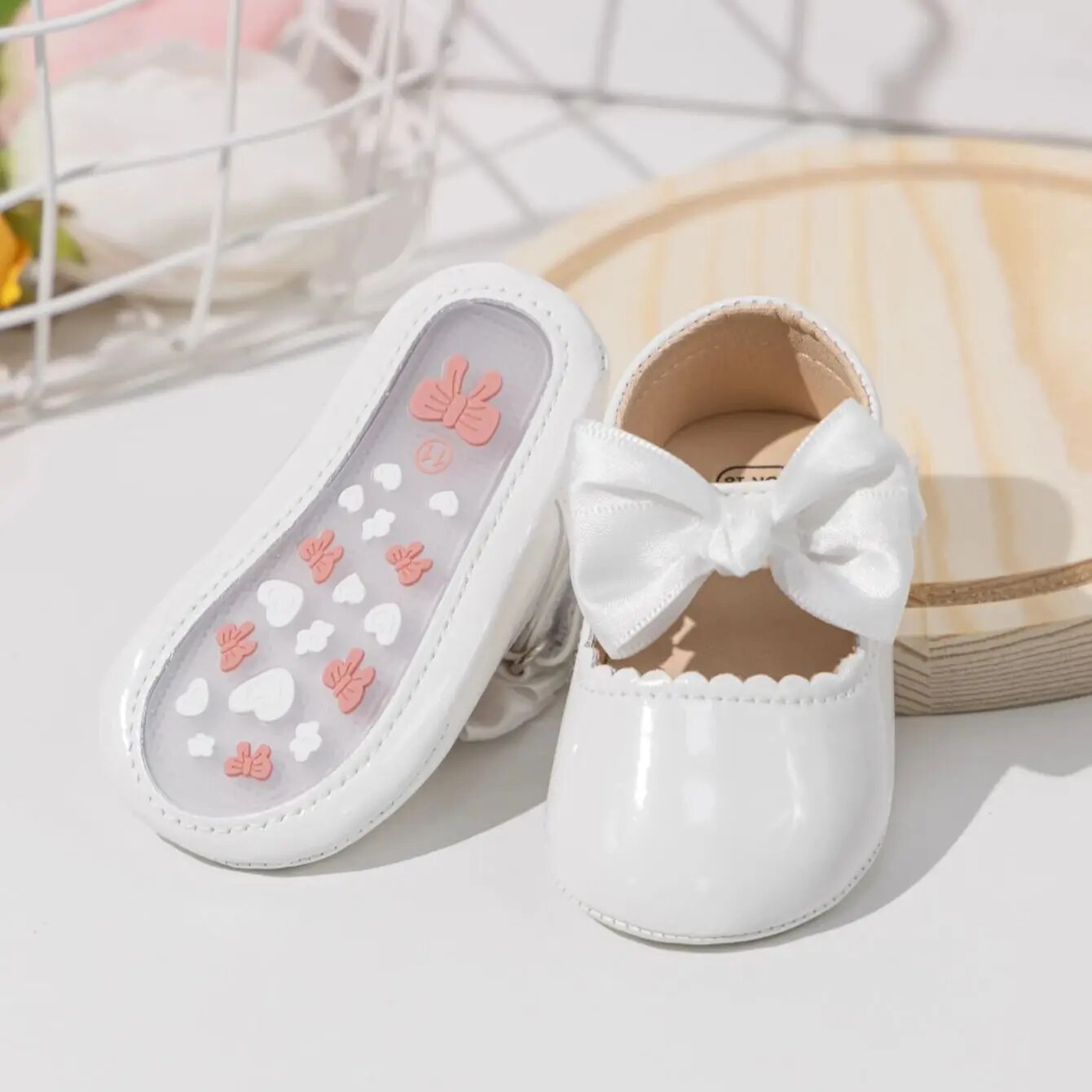 Meckior 2024 Baby Mädchen Spitze Prinzessin Schuhe einfache Schnalle Lack leder Schuhe Gummi Anti Slip Outdoor Kleinkinder Mädchen Schuhe