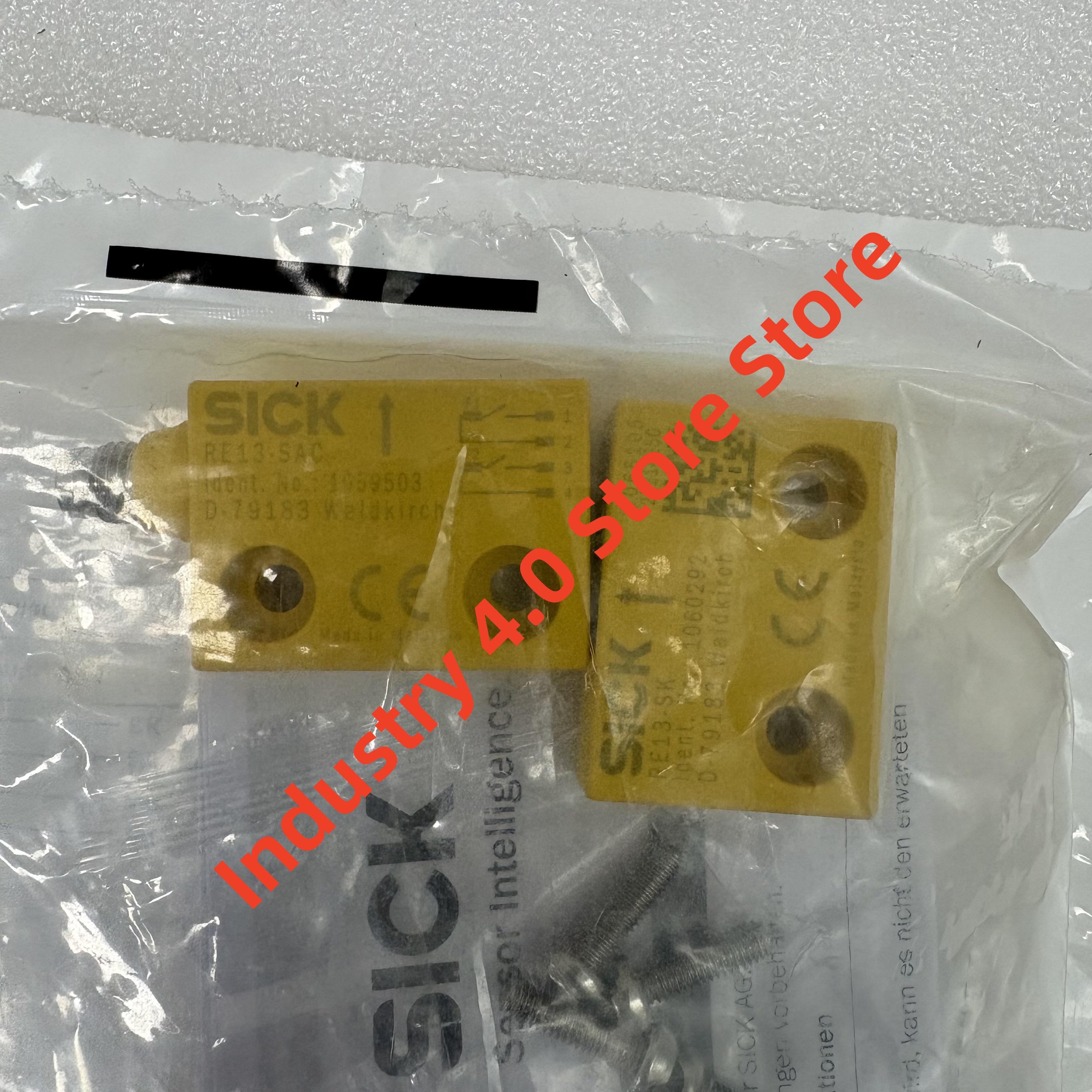 RE13-SAC 1059503 Выключатель безопасности новый оригинал