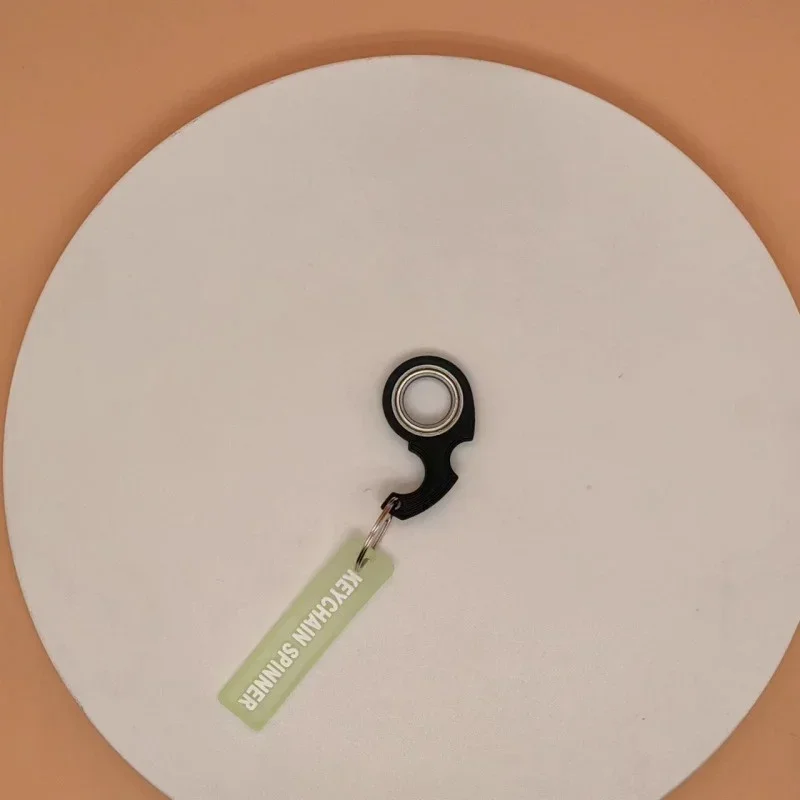 Mới tinh tế giải nén Keychain ngón tay Spinner chống lo âu Đồ chơi ngón tay xoay Keychain cho cặp vợ chồng Quà Tặng