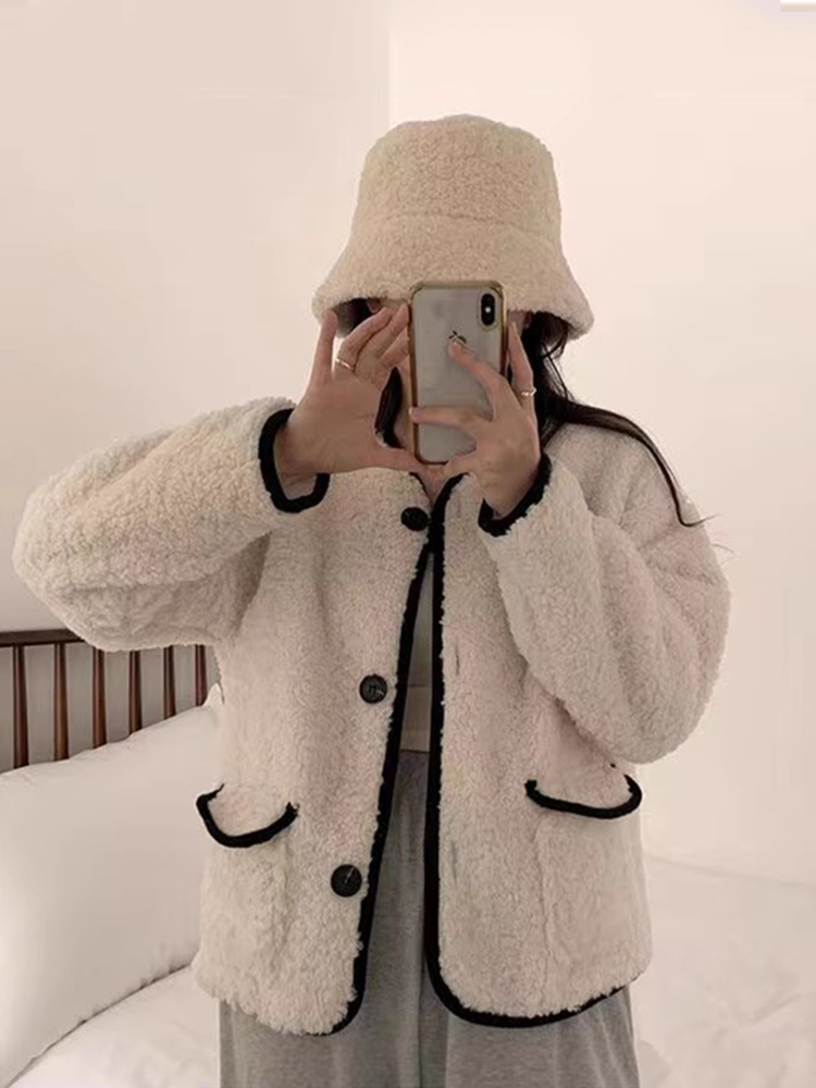 Chic Autumn Winter Retro Soft Sle round Neck Single Button Color Block  Loose Versatile Lamb Fur Jacket Women