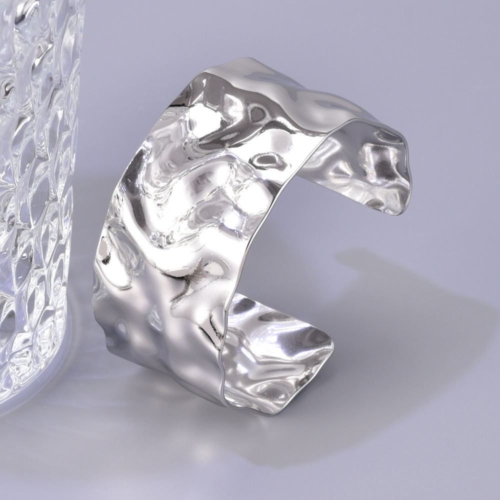 C24 Popular style concave-convex hammer pattern wide surface stainless steel bracelet, personalized for women