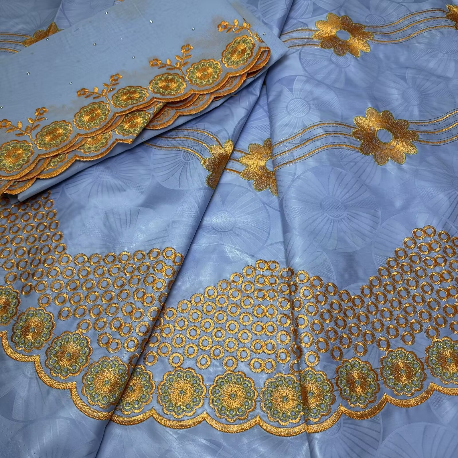 7 yards Borduren Afrikaanse Bazin Riche Stof 2025 Hoge Kwaliteit Nigeriaanse Bazin Brode Netto Kant Stof Voor Trouwjurk Dubai