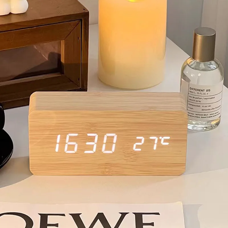 Sveglia digitale Orologio da tavolo a LED in legno con temperatura per decorazioni da scrivania da viaggio per ufficio in camera da letto