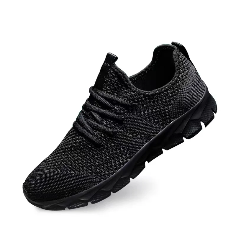 Scarpe da uomo quattro stagioni nuove taglie forti tessitura volante scarpe sportive Casual traspiranti leggere suola morbida scarpe da corsa all'aperto