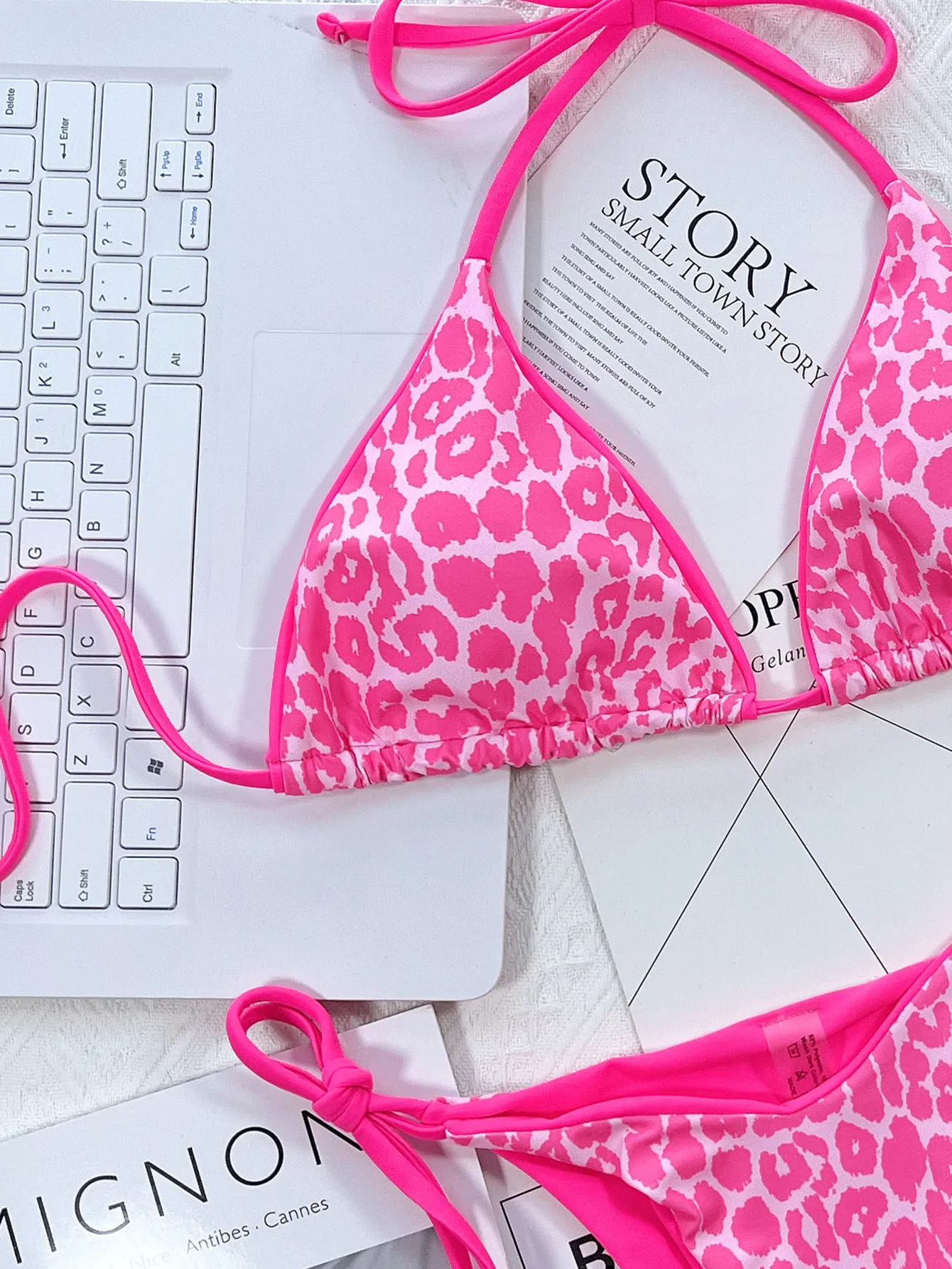 Sexy Leopard Micro Bikini 2024 Strój kąpielowy dla kobiet Strój kąpielowy dla kobiet Stringi Bikini Zestaw brazylijski Halter Strój plażowy Koronkowy strój kąpielowy