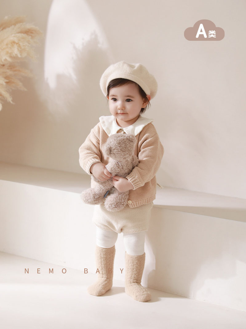 MILANCEL Nuovi calzini autunnali per bambini Calzini imbottiti in pile per ragazze per bambini Calzini da pavimento invernali addensati in tinta unita per bambini