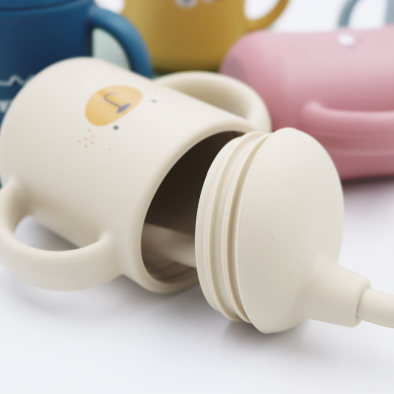 Novo dos desenhos animados 120ml bebê silicone canudinho bpa-livre portátil armazenamento lanche recipiente de alimentação copo treinador à prova de vazamento