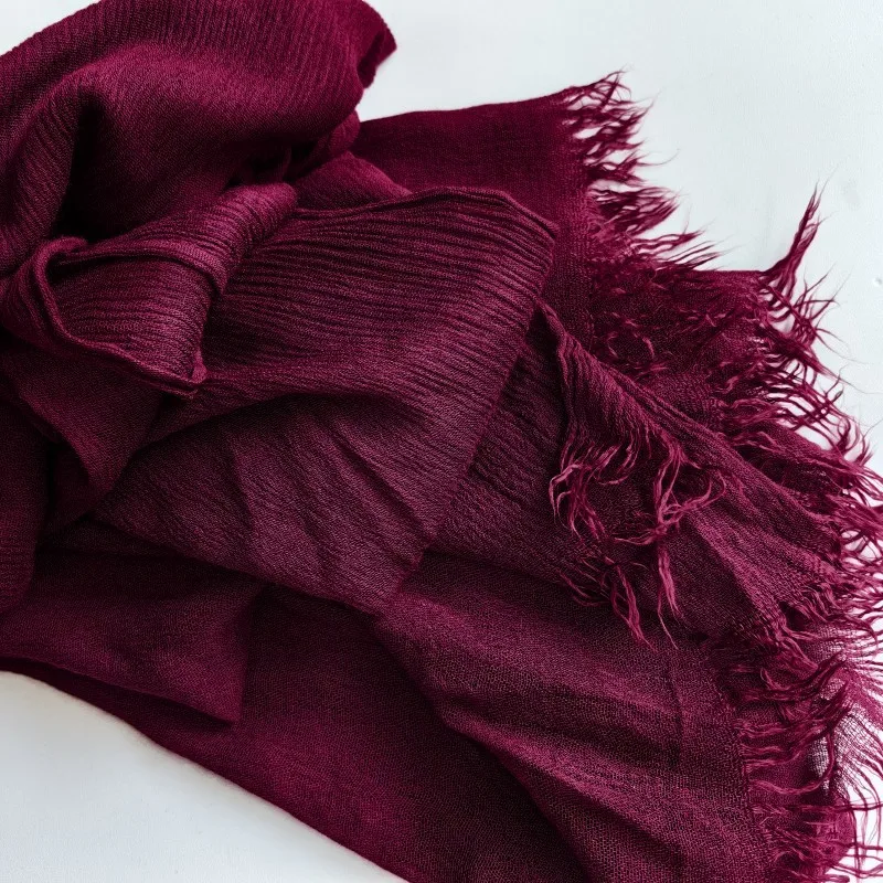 00% Rayon Single Color Cotton Two-Tip Scarf Folded Breathable Soft Polyester Scarf for Spring And Autumn Warmth Protection