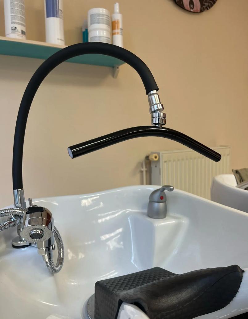 Pommeau de douche spa réglable, équipement pour shampoing, lit, chaise, évier, salon de coiffure, cascade