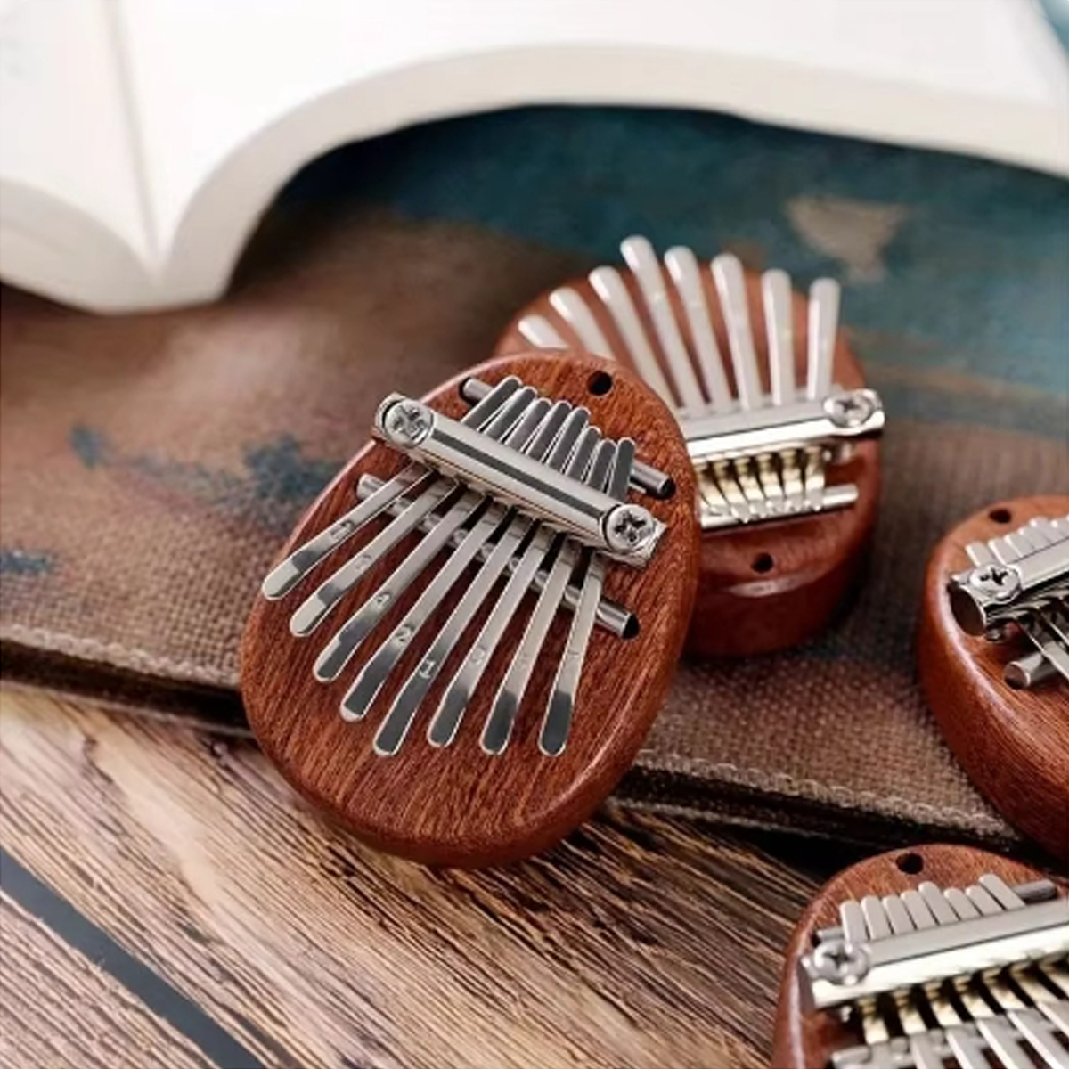 8 teclas mini kalimba de madeira de alta qualidade requintado dedo polegar piano marimba musical bom acessório pingente presente