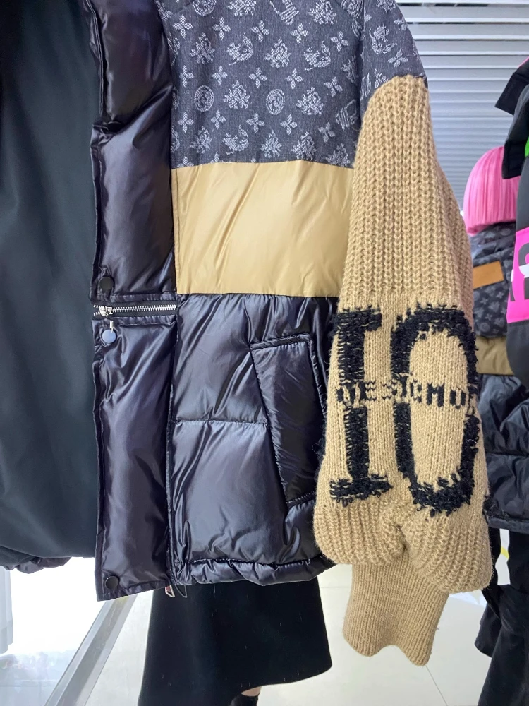 Mode Retro Denim Splicing Donsjack Winter Gebreide Mouwen Brief Bedrukt Losse Oversized Dikke Witte Eend Puffer Jas Vrouwen