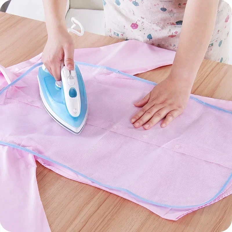 2pcs Cloth Protective Press Mesh Insulation Ironing Board Mat Cover Against Pressing Pad Mini Iron Random Colors