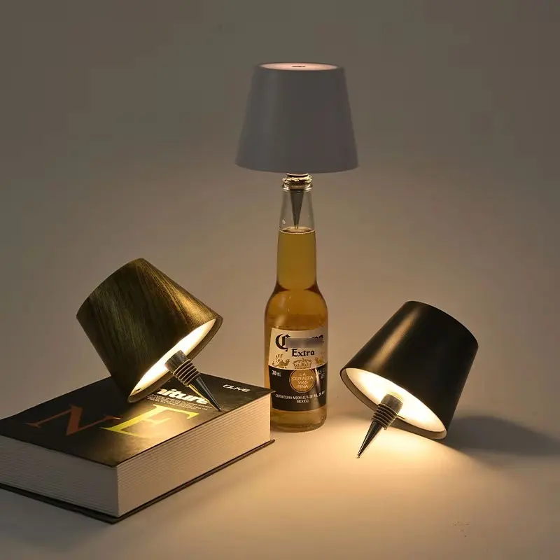 Lampada da tavolo wireless a LED per bottiglia di vino Lampada da tavolo da pranzo ricaricabile USB a 3 colori dimmerabile infinitamente Lampada per bevande Top touch