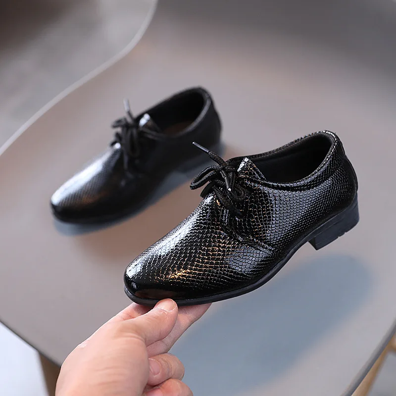 Menino sapato de couro preto branco versátil crianças apartamentos para desempenho escolar causal moda rendas crianças sapatos uniformes formais