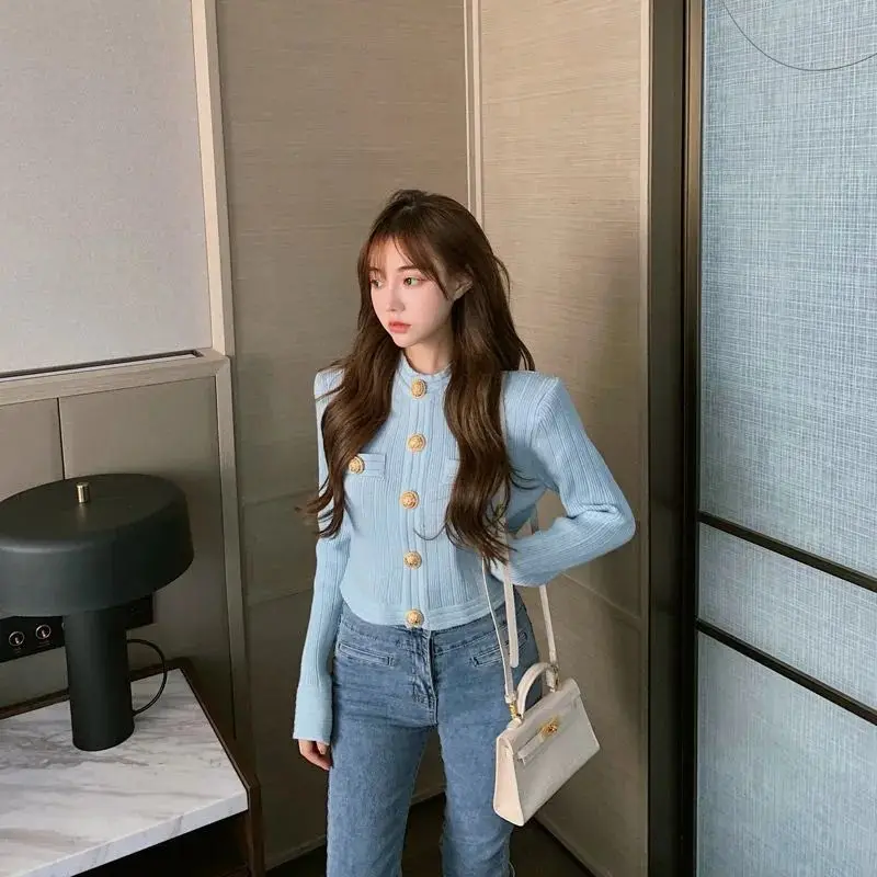 Korobov Elegant OLแขนยาวOคอเสื้อกันหนาวผู้หญิง 2022 ใหม่ฤดูใบไม้ร่วงฤดูหนาวปุ่มเกาหลีแฟชั่นCroppedเสื้อสเวตเตอร์ถักSuéteres