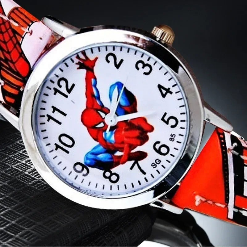 นาฬิกาเด็ก Spiderman นาฬิกาเด็กผู้ชายกันน้ําเด็กนาฬิกาหนังควอตซ์นาฬิกาข้อมือผู้ชายเด็กผู้หญิงของขวัญ Reloj Montre Relogio