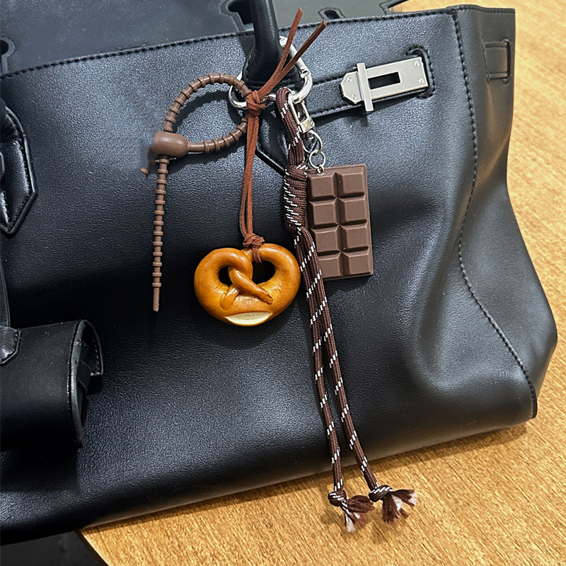 Bella squisita corda intrecciata pane alcali corda intrecciata borsa appendere cioccolato ciondolo con fibbia a molla pendente senso senior