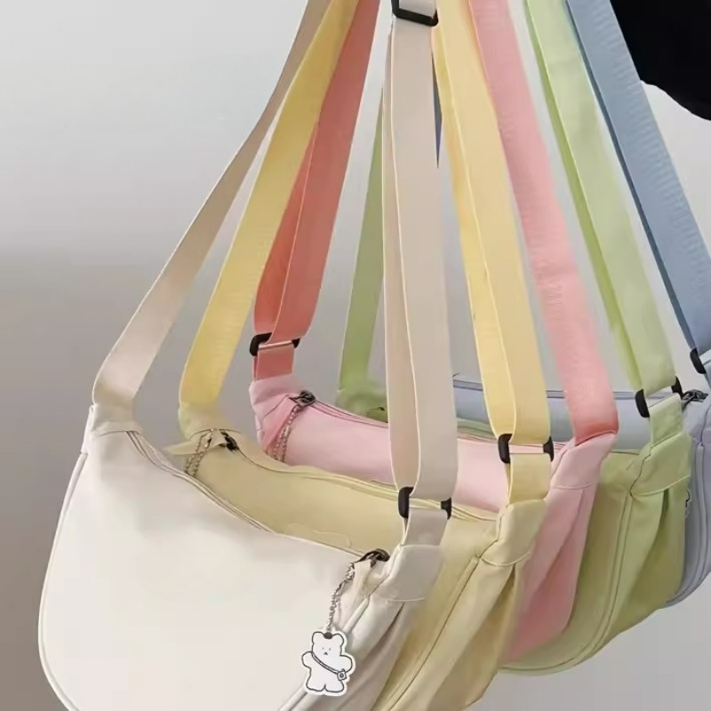 Umhängetaschen für Frauen 2024 neue trend ige Knödel tasche leichte kleine Körper tasche Achsel tasche Single Shoulder Canvas Tasche
