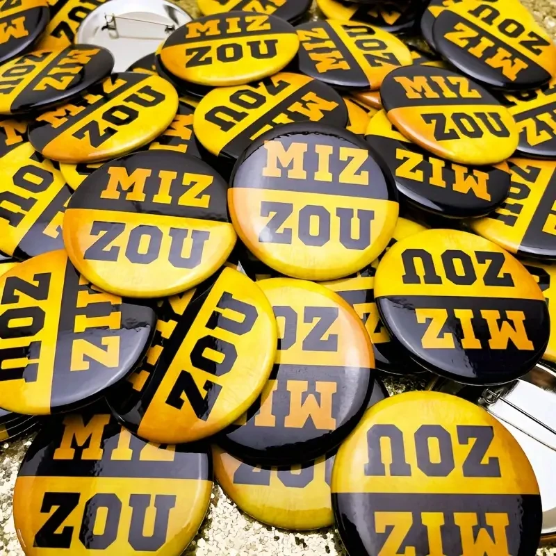 1 PC Custom ปรับแต่ง Tinplate Lapel ป้ายโลหะ Pins สัตว์เลี้ยงส่วนบุคคลวันเกิดรูปภาพปรับแต่ง Handmade เข็มกลัดเป็นของขวัญ