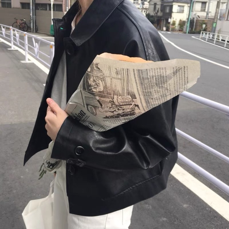 A-ファッションレトロスタイリッシュなオートバイジャケットルーズフィットショートレザーコートアウター女性のための秋の新着シンプルなデザイン