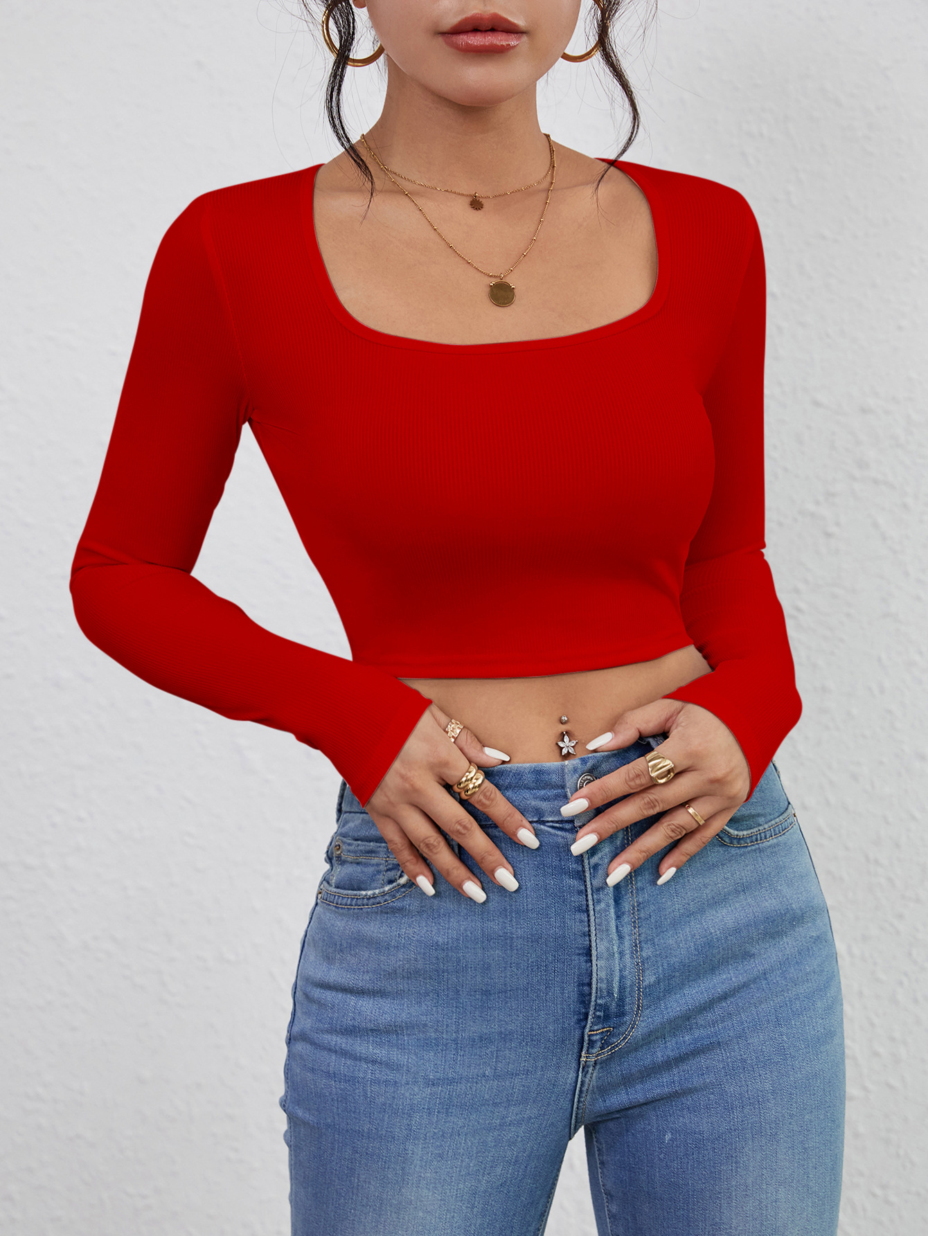 女性用半袖Tシャツ,へそがむき出しのセクシーなトップス,カジュアルな長袖Tシャツ,スクエアカラーのモノクロTシャツ,婦人服