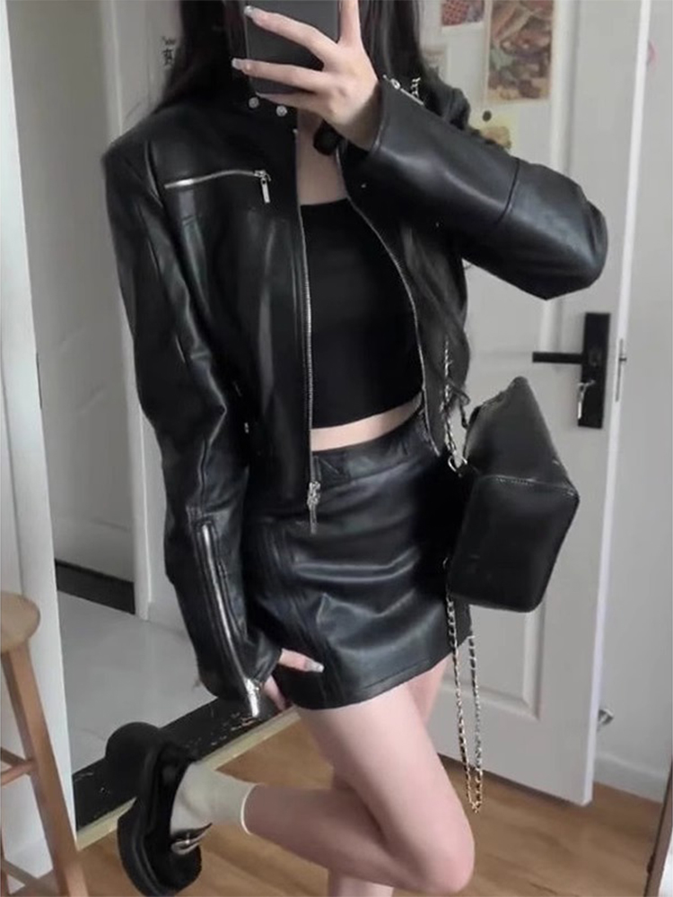 Jaqueta Curta de Couro PU Preta para Mulheres Estilo Garota Picante Design de Roupas de Motocicleta Sensação Nova Chegada da ...