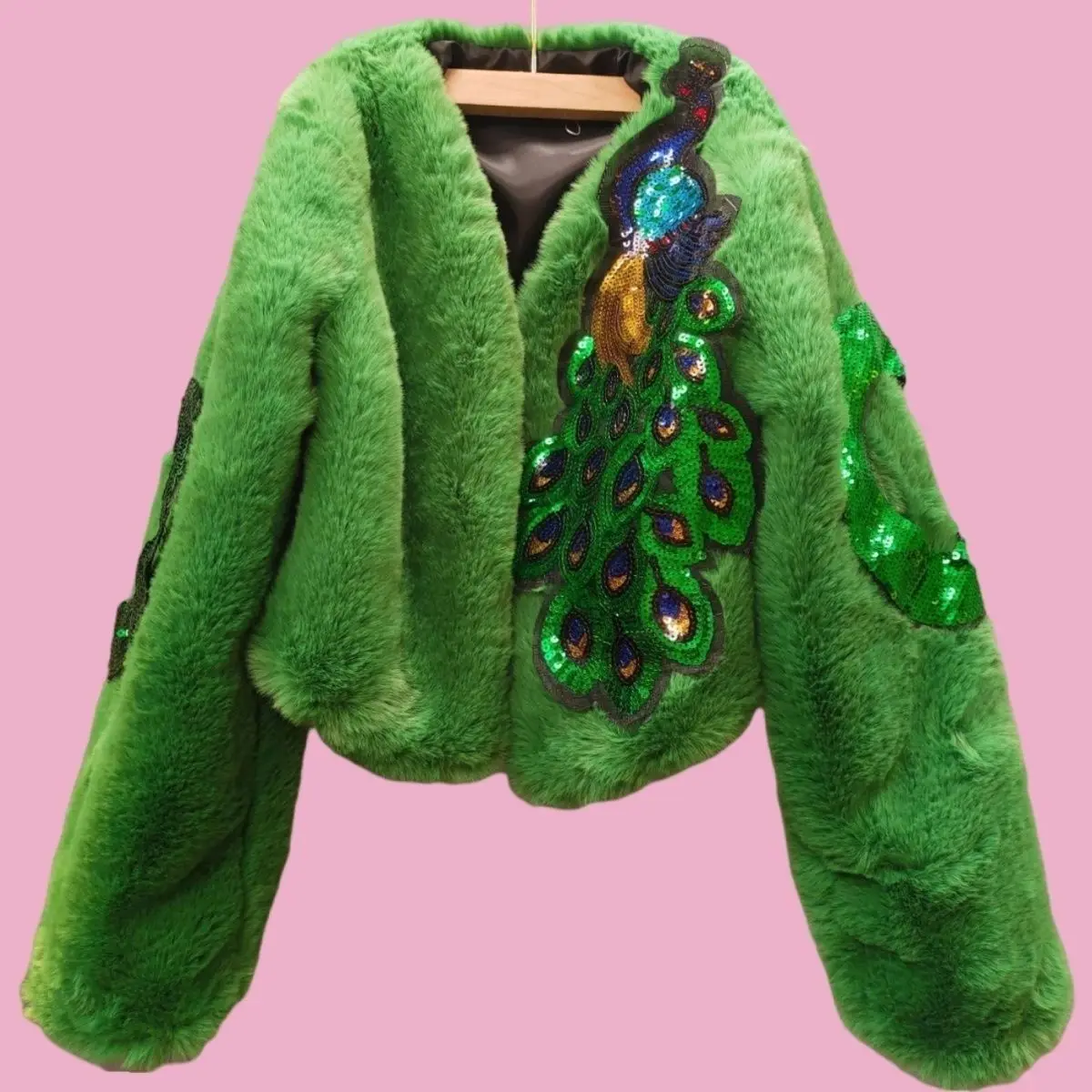 Harajuku invierno lentejuelas bordado de pavo real abrigo de piel de zorro de imitación piel de visón peluda chaqueta Bomber con cuentas cárdigan de conejo Tops cortos
