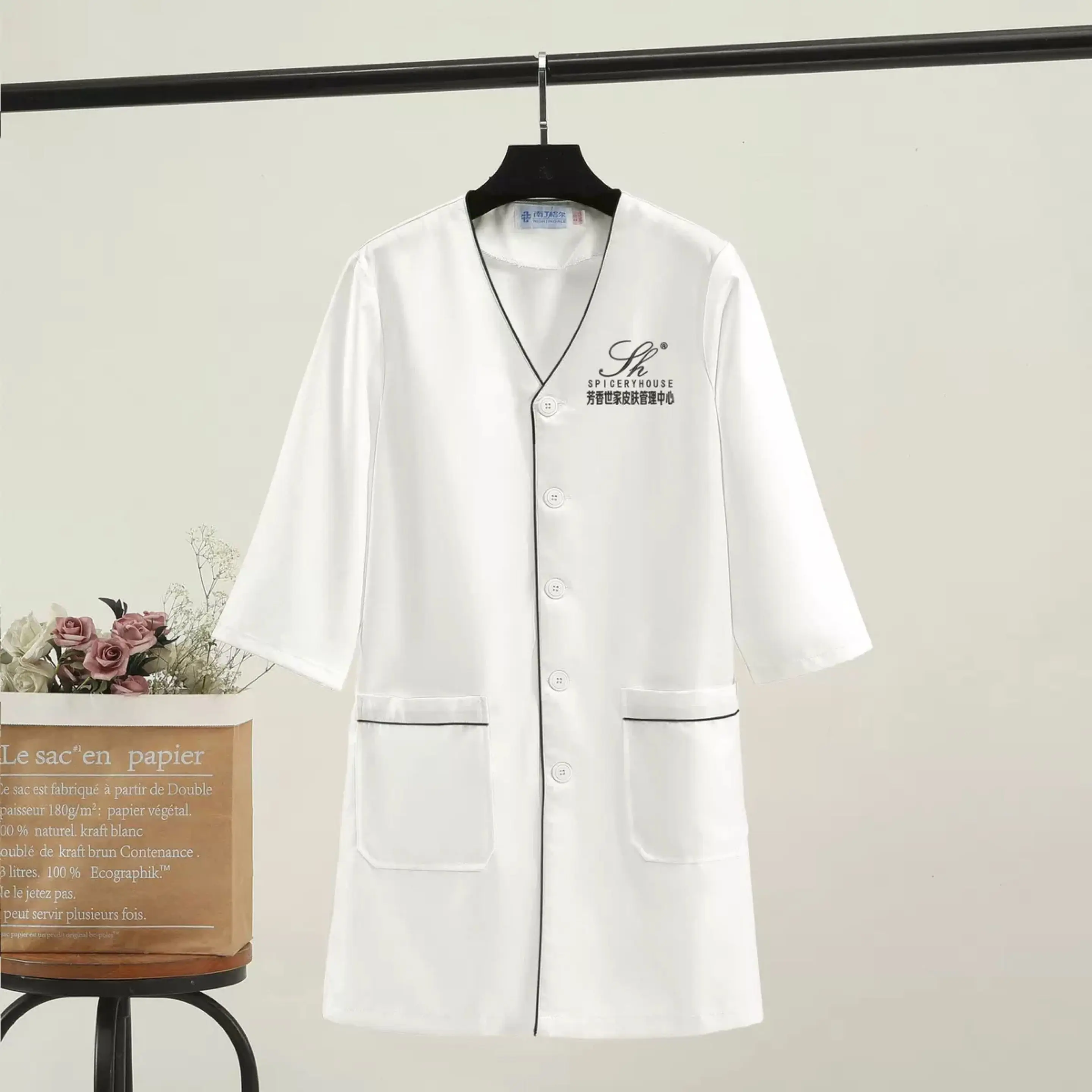 Tops cortos negros de esteticista, uniforme de belleza, vestido de spa, uniforme exfoliante blanco de talla grande, ropa de aseo para salón, bata de laboratorio con logo