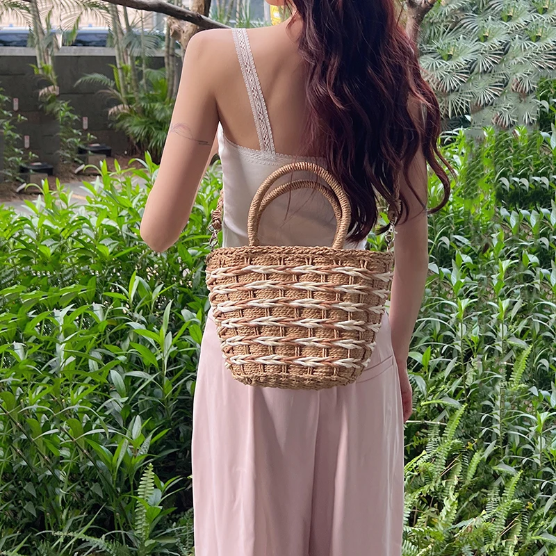 Bolso de paja tejido a mano para mujer, bandolera Retro de alta calidad, informal, Bohemia, para playa, novedad