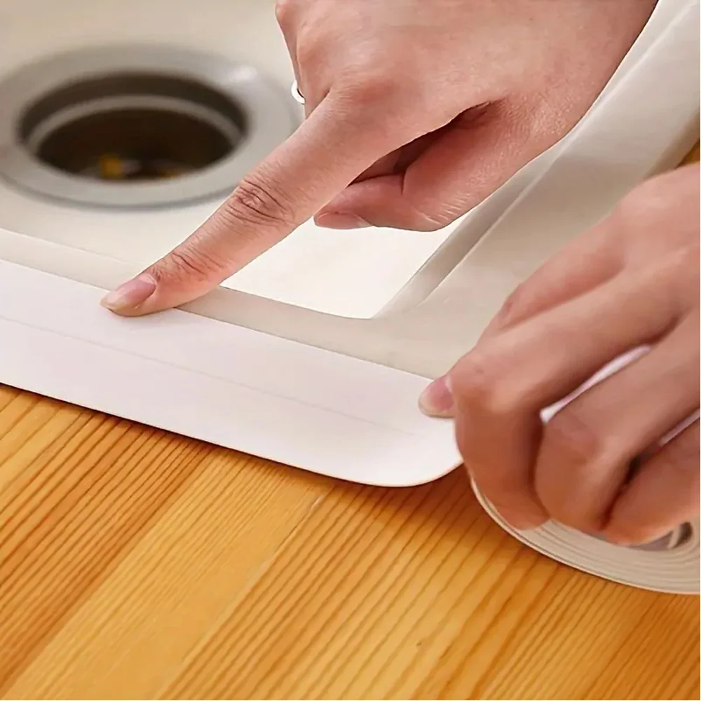 Nastro sigillante in PVC impermeabile di facile applicazione: striscia di mastice trasparente e antimuffa per lavelli di cucina e bagno, servizi igienici e vasche da bagno