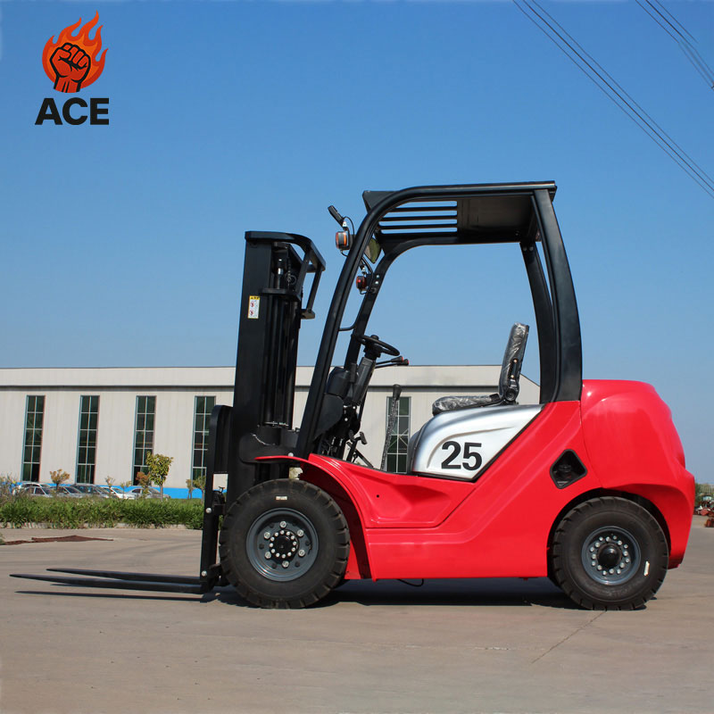 Op voorraad Heftruck 3-ton diesel EPA-motor Aangepaste kleur 3,5 ton heftruckmagazijn Goedkope heftrucks met hulpstukken