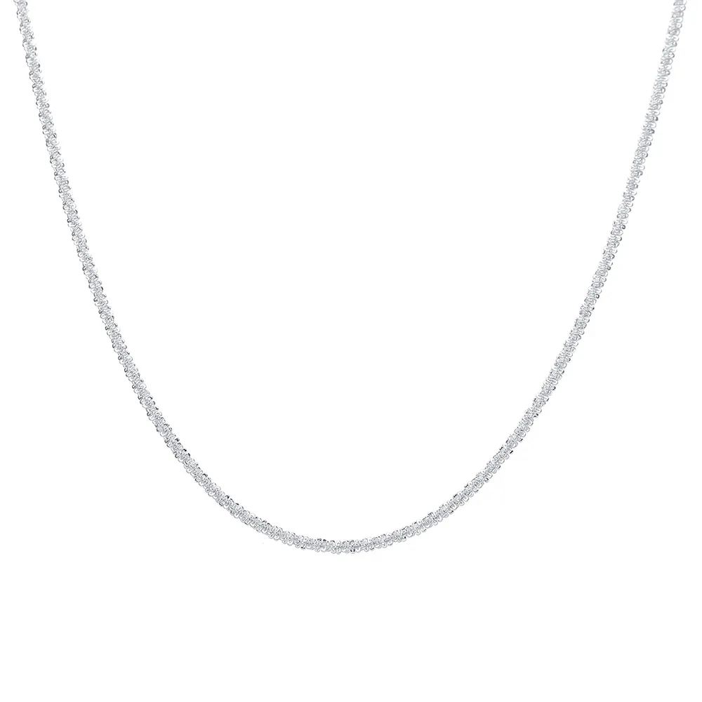 Collana semplice scintillante di moda per le donne Collana girocollo con catena clavicola color argento Regalo di gioielli per feste di nozze coreane femminili