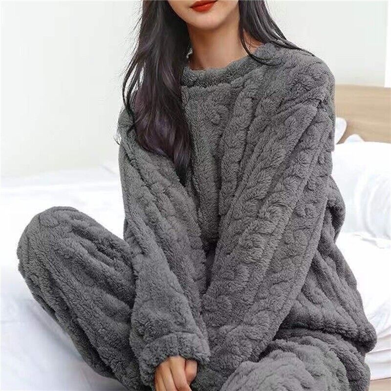 Pijamas cálidos de terciopelo Coral para mujer, pantalones superiores de cuello redondo, ropa informal, muebles versátiles para el hogar para pareja, invierno, nuevo