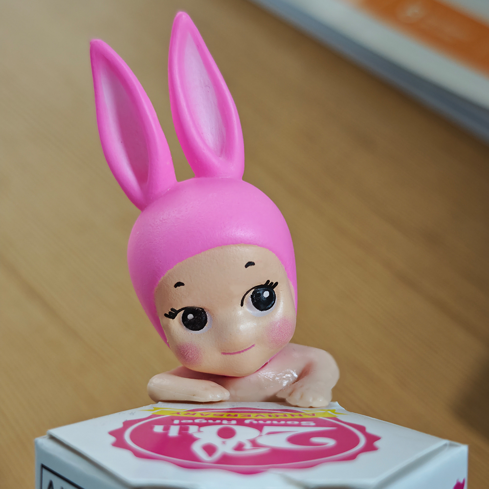 Random 1PC S Angels Blind Box Looking Back Series Mobile Phone Decoration Anime Peripheral Toys Gift Phone Screen Doll Ornaments