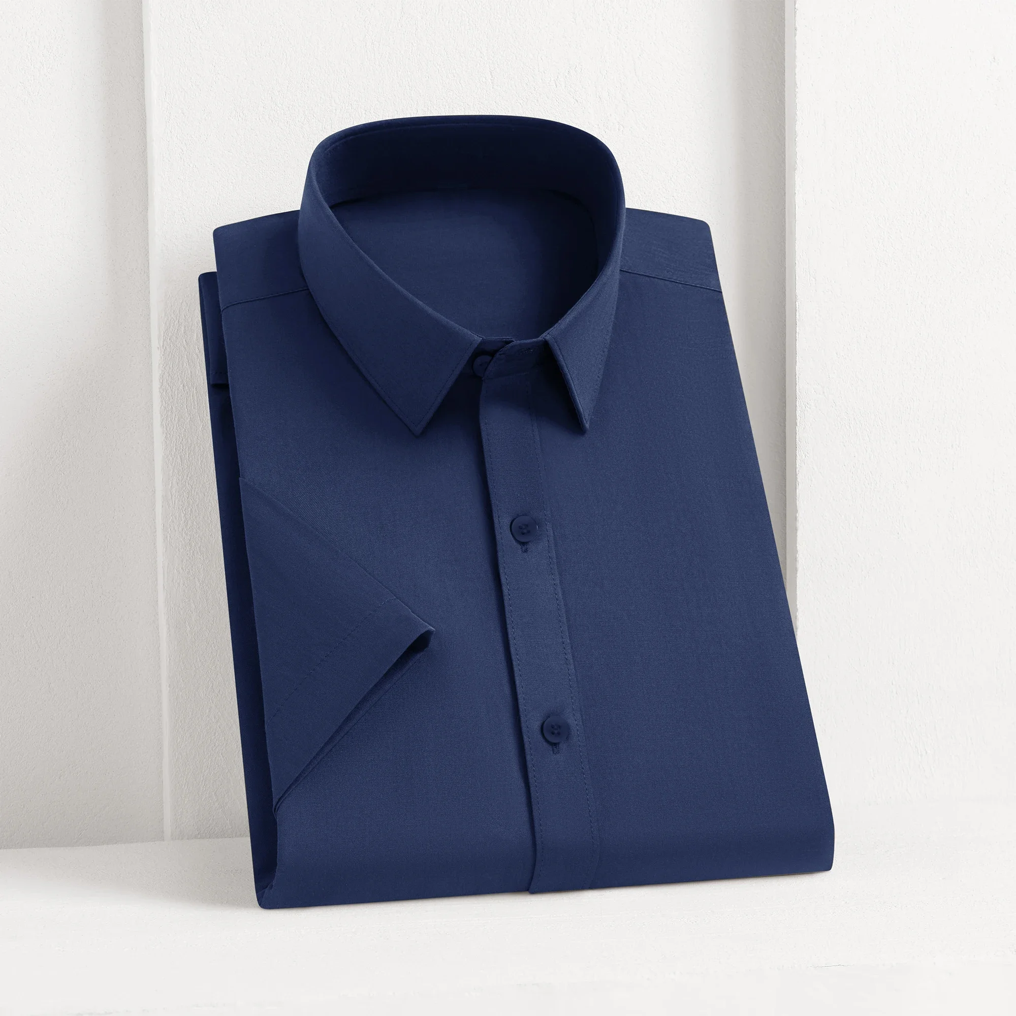 Camicia a maniche corte tinta unita casual da uomo nuova per la moda estiva senza stiratura Top comodo e versatile