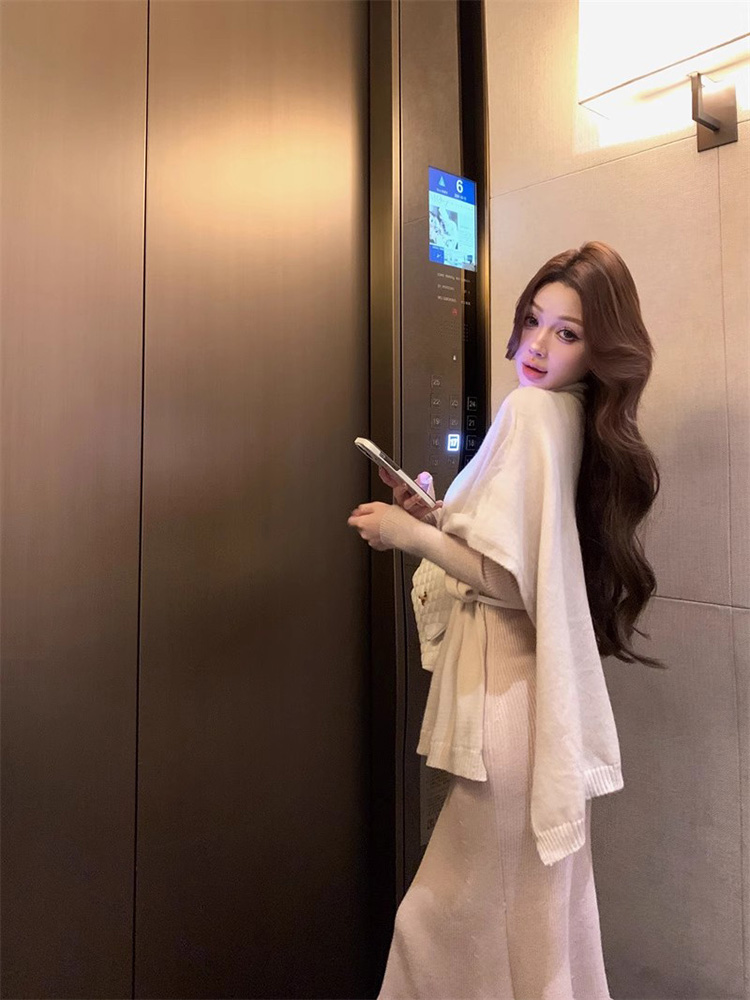 ファッショナブルなニットケープセット女性のベルト付きスリムフィットドレススリーピーススイート春 2025 新着エレガントなハイエンド感