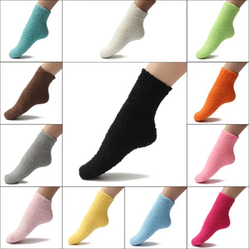 Calcetines de cama para mujer, Color puro, esponjosos, cálidos, regalo de Navidad para invierno, suelo suave, calcetines de terciopelo de lana Coral de Color caramelo para el hogar, envío directo