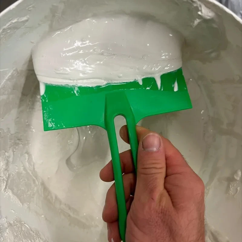1Pc Curved Bucket Scoop Putty Knife Scraper Spackle Paint for Drywall Finishing Plaster Scraping Decals Patch Construction Tools