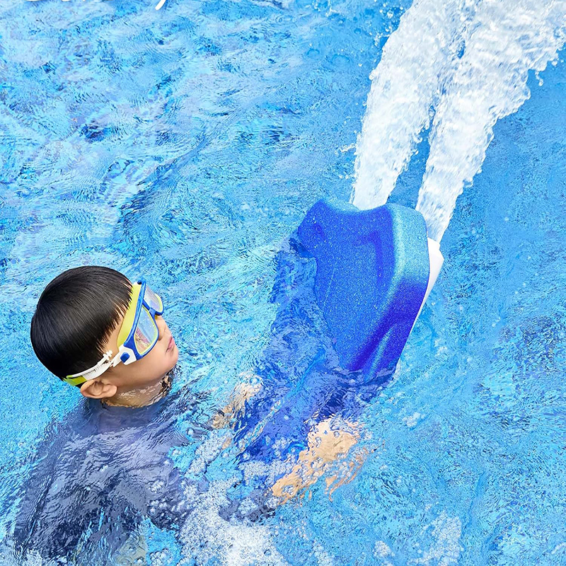 Aupool Kickboard de natação elétrico com blaster de água, capacidade de 264 libras, velocidade de 4,92 pés/s, tempo de execução de 60 minutos, treinamento de natação