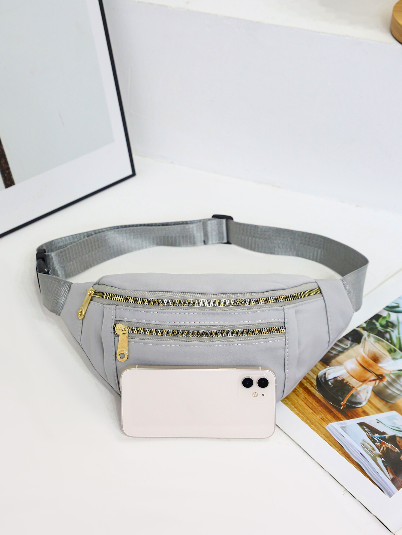 Fanny Pack for Women Men Water Resistant Large Hiking Waist Bag Pack Carrying All Phones for Running Walking Traveling