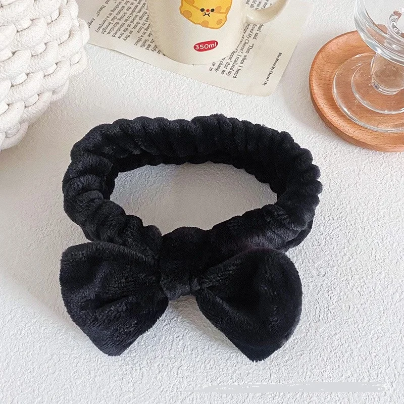 Mignon bracelet en peluche cravate de cheveux masque de maquillage résistant à l'humidité manchon couverture anneau de cheveux casque femmes