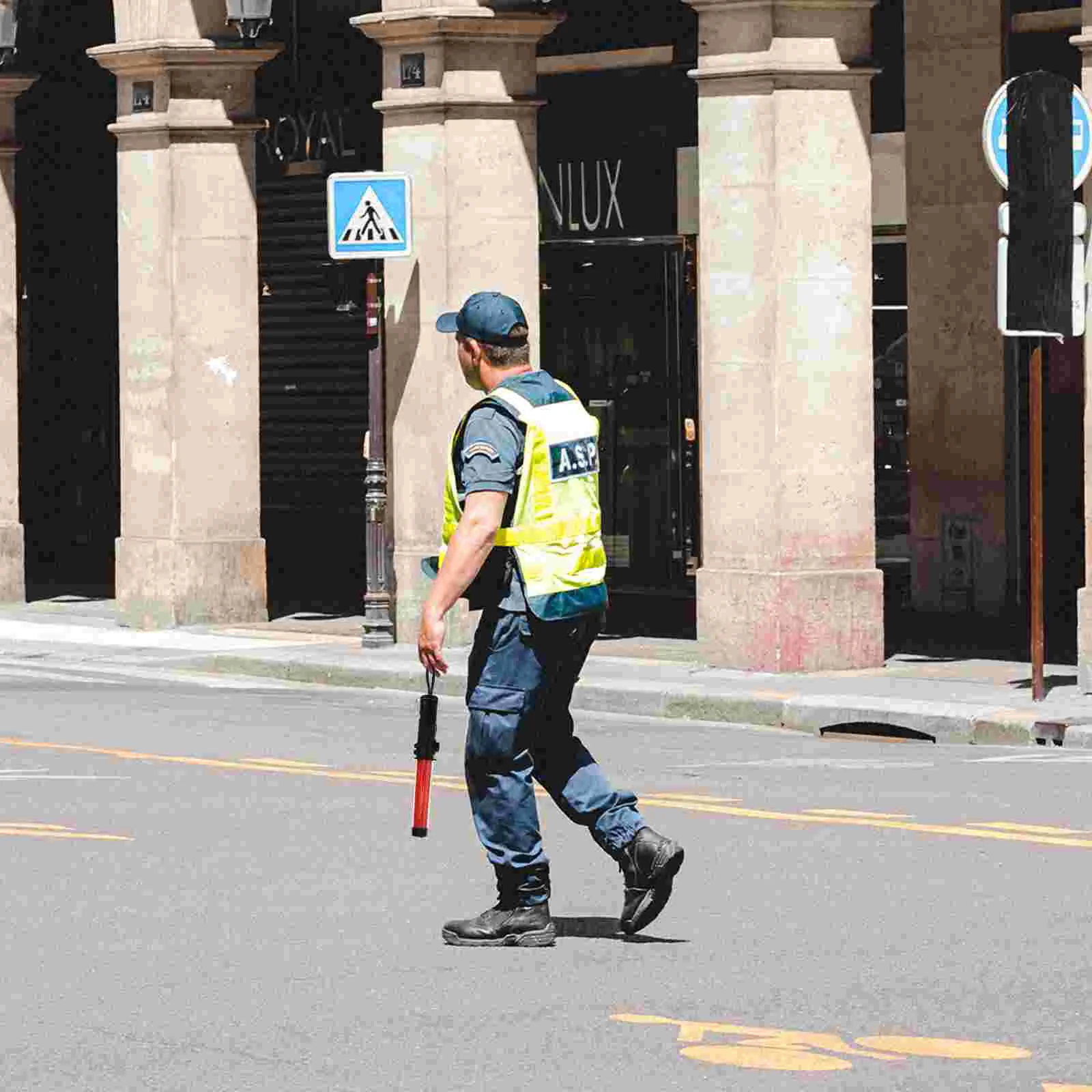 30 cm Sicherheitsleuchte, LED-Verkehrskontrolle, rotes Licht, Leuchtturm für Straßenrand, Blitzgerät, Notfall-Auto-Blitzlicht, blinkende Warnung