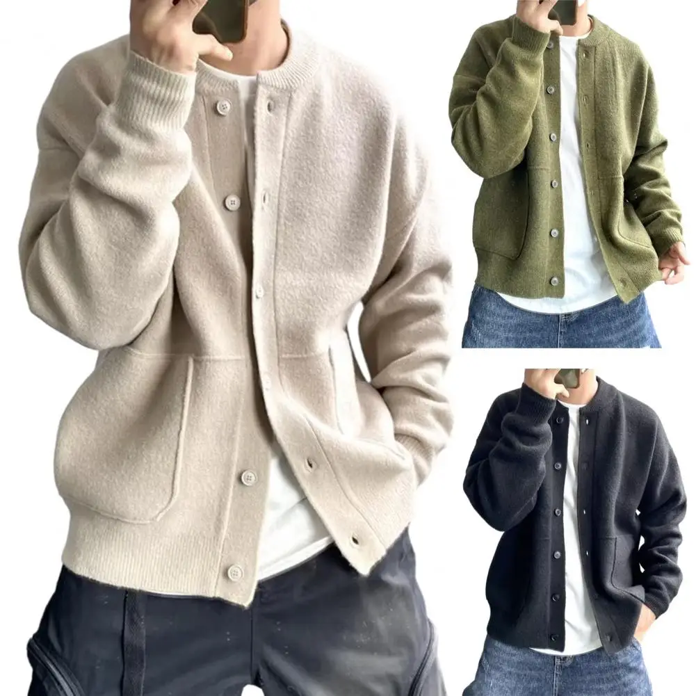 คาร์ดิแกนแฟชั่นสำหรับเสื้อกันหนาวแบบถักของผู้ชายใหม่เสื้อแจ็คเก็ตคอกลมทรงหลวมเสื้อสเวตเตอร์โค้ทสไตล์บูติกแบบเรียบง่ายสำหรับฤดูใบไม้ผลิ2024