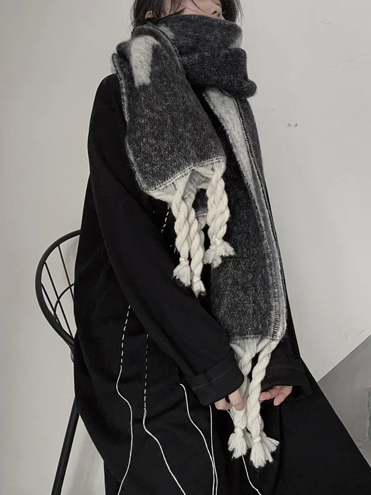 UMI MAO-bufanda Vintage para mujer, bufanda con cara frita, borla tejida empalmada, cálida, combina todo, nueva bufanda informal de invierno