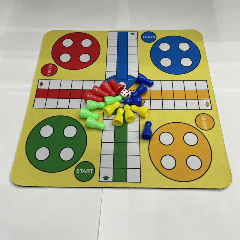 Plastic Flying Chess Ludo With Mouse Pad Chessboard 24cm Set About 110g