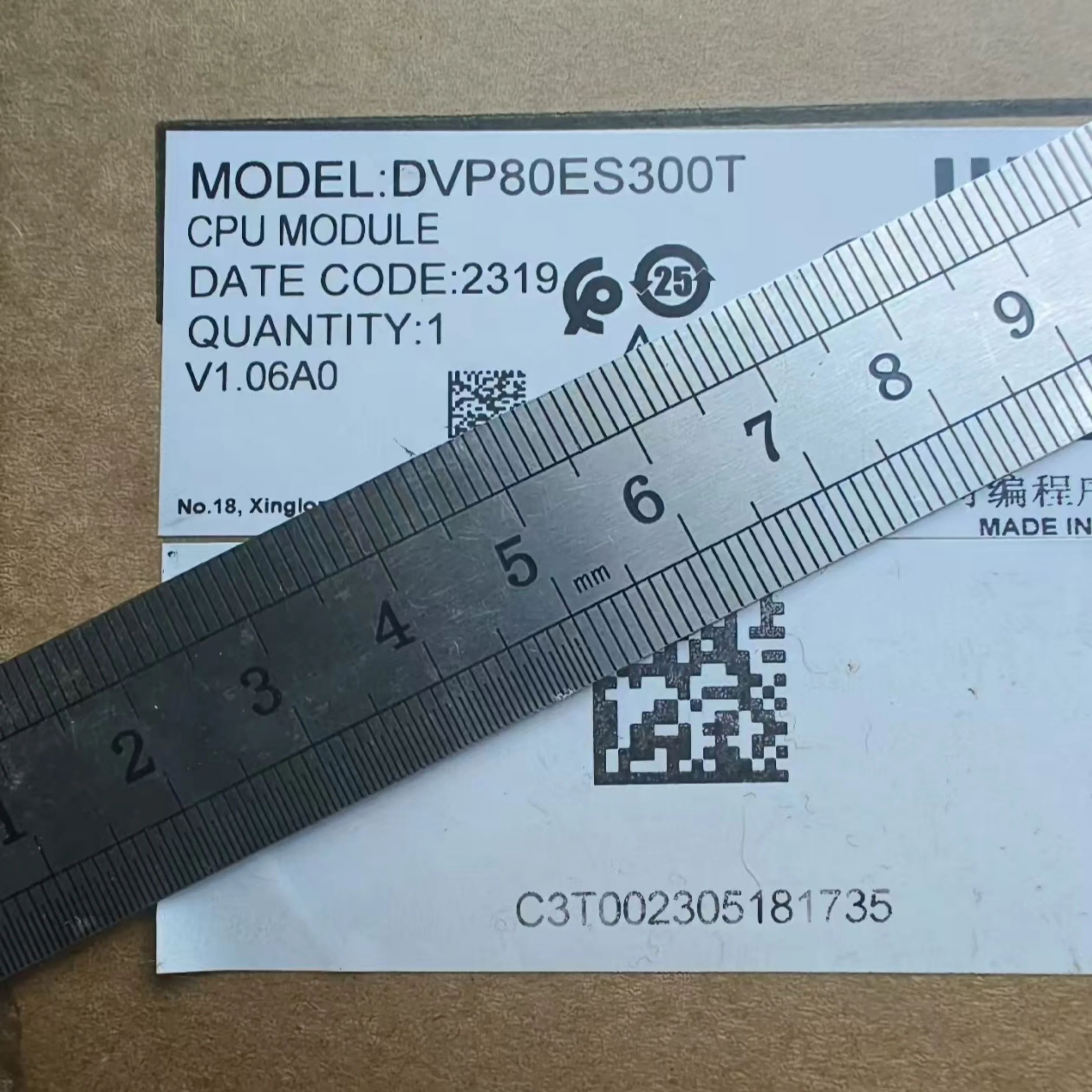 PLC Module    New original   DVP80ES300R   DVP80ES300T