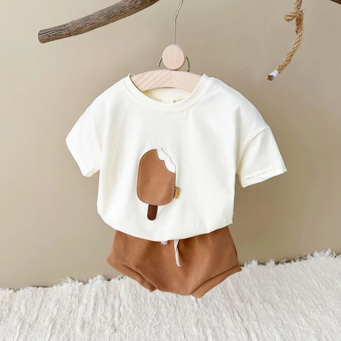 Conjunto de ropa de verano para bebés recién nacidos, 2 uds., camiseta con parche de helado + pantalones cortos triangulares, traje infantil de algodón para niños de 0 a 3 años